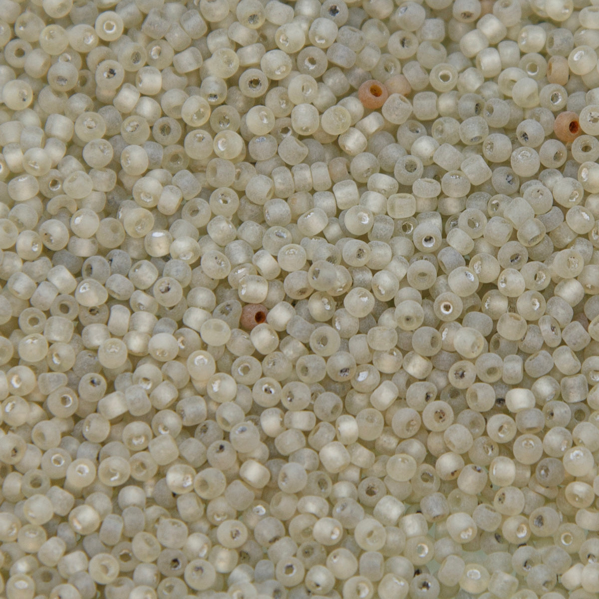 11SV100-15: Vintage Venetian Transparent Dirty Crystal 11/0 250 Grams