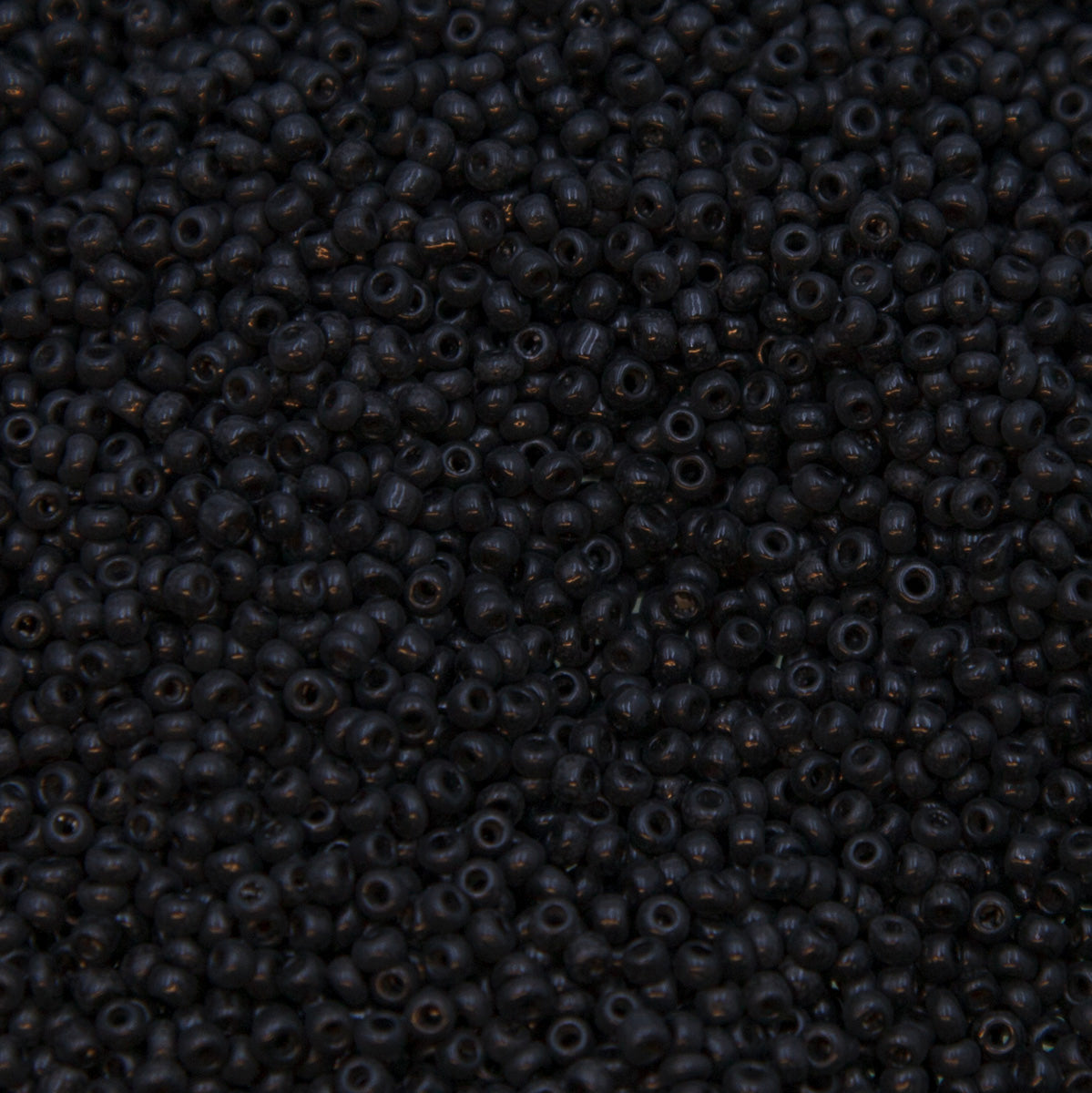 12SV109R: Vin Venetian Seed Bead Black #1 12/0-50GMs