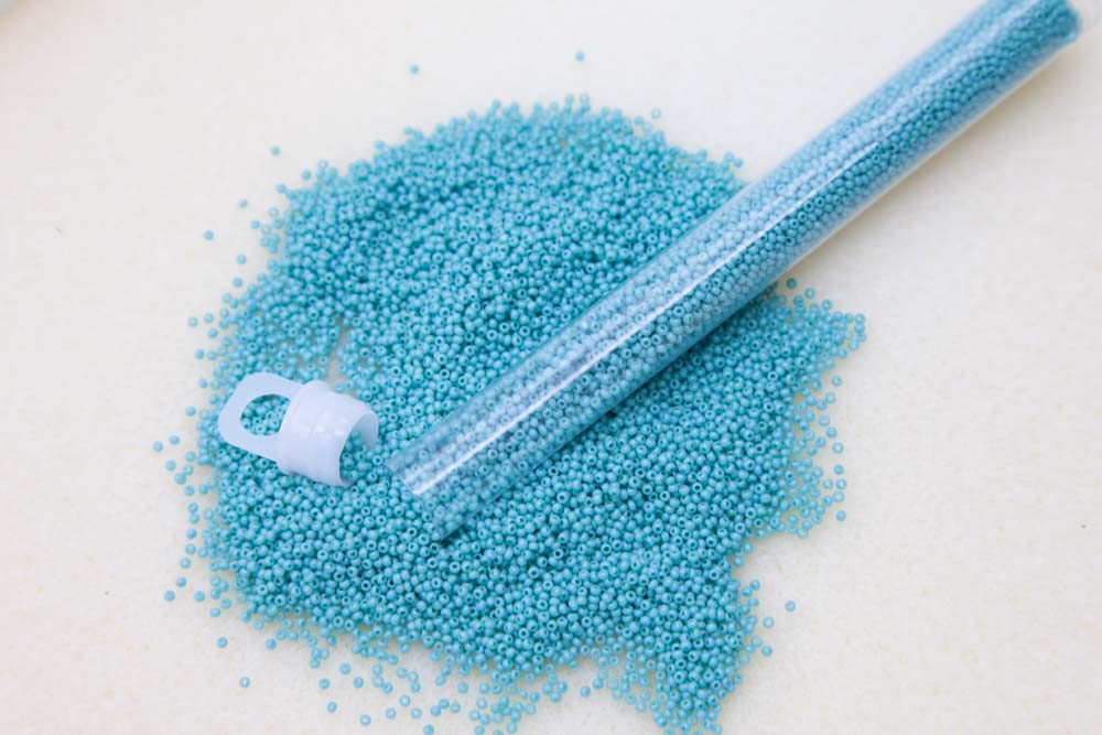 15SB185-CLR: CZ SB True Cut Turquoise Green 15/0 - 10 GM