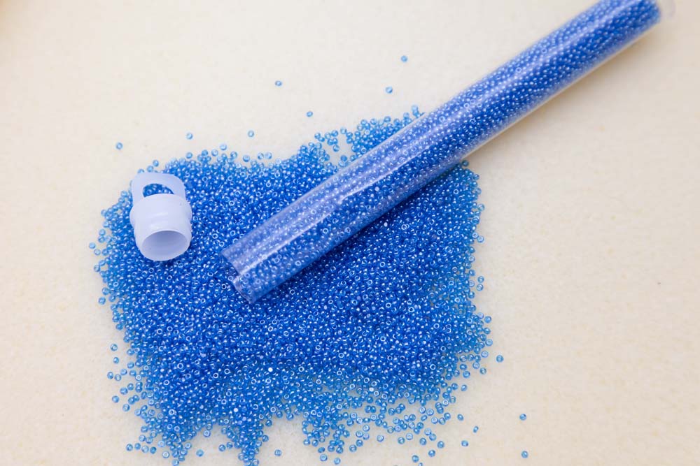 15SB366-TCLR: CZ Seed Bead True Cut Luster Aqua 15/0 - 10GM