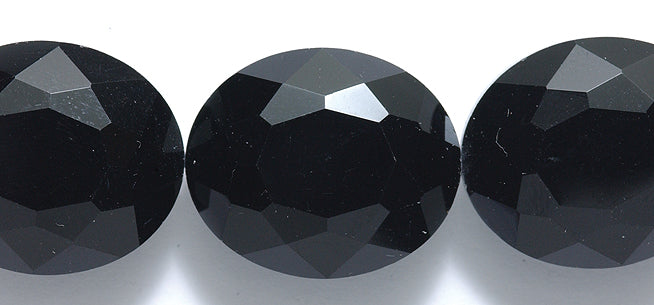 39CD109: Crystal Oval Black 20x24mm 6