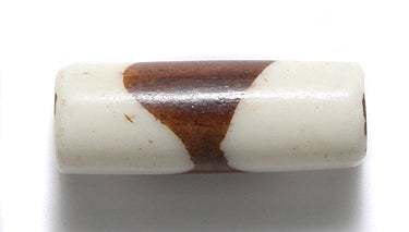 BN275-60: Bone White/tea Dyed Diamond 8x24mm 15 Pieces