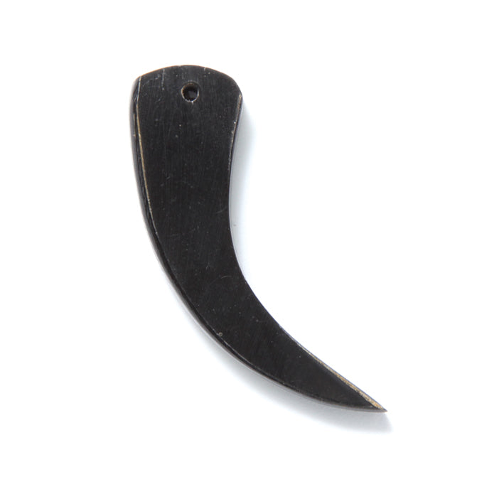 HR109-3: Horn Claw Shape Black 50mm 5 Pieces
