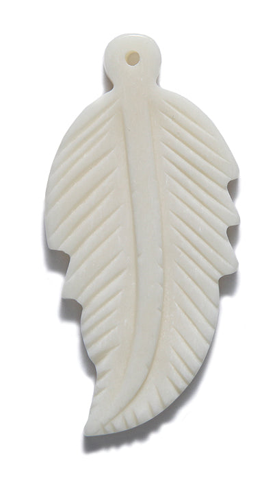 BN375-33: Bone Pendant Feather/leaf 25x50mm Average 4 Pieces