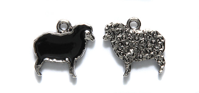 PW6204-EB: Charm Double Sided Sheep 17x18mm Black/silver-1PC