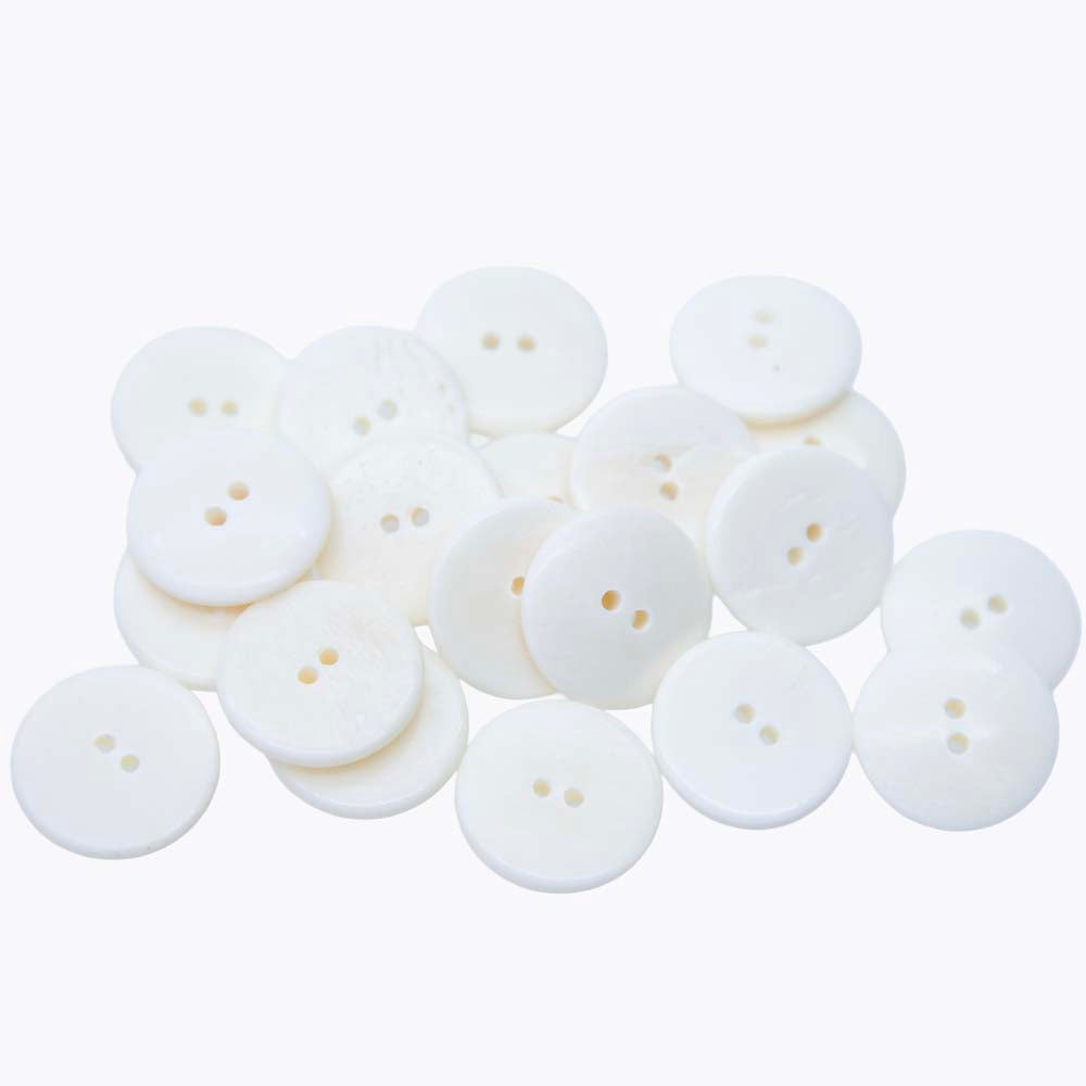 20BN114-BU: Bone WHT Button 20mm 2HOLE - 20PC