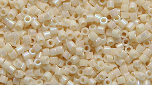 15SD551: DBS0157 Delica Opaque Cream 15/0 - 50GM