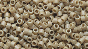 14SD551-GR: DB2301 Delica Glazed Opaque Frost AB Ivory - 9GM