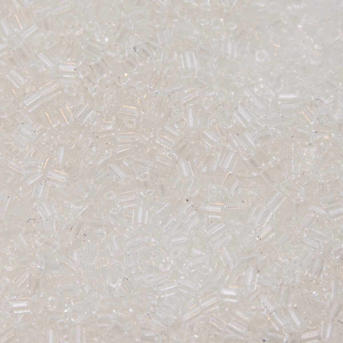 3SV6212: Vintage Venetian Bugle Bead Crystal 3mm - 500 Grams