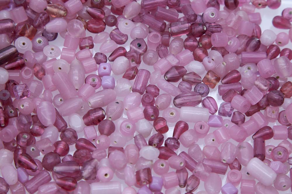 3VE591: India All Mixed Up Pinks 6 to 24mm - 200 Grams