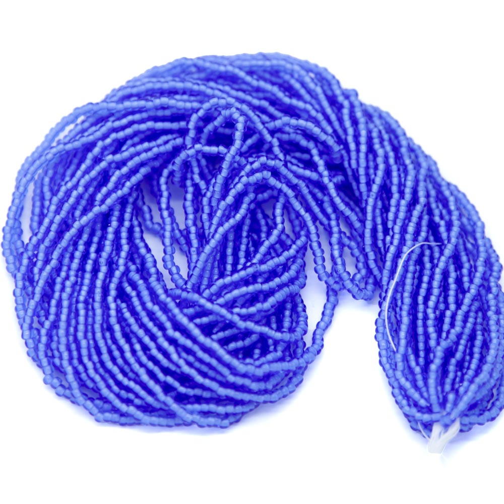 11SB772-WR: Cz Seed Bead Lt Sapphire White Lined 11/0 1 Hank