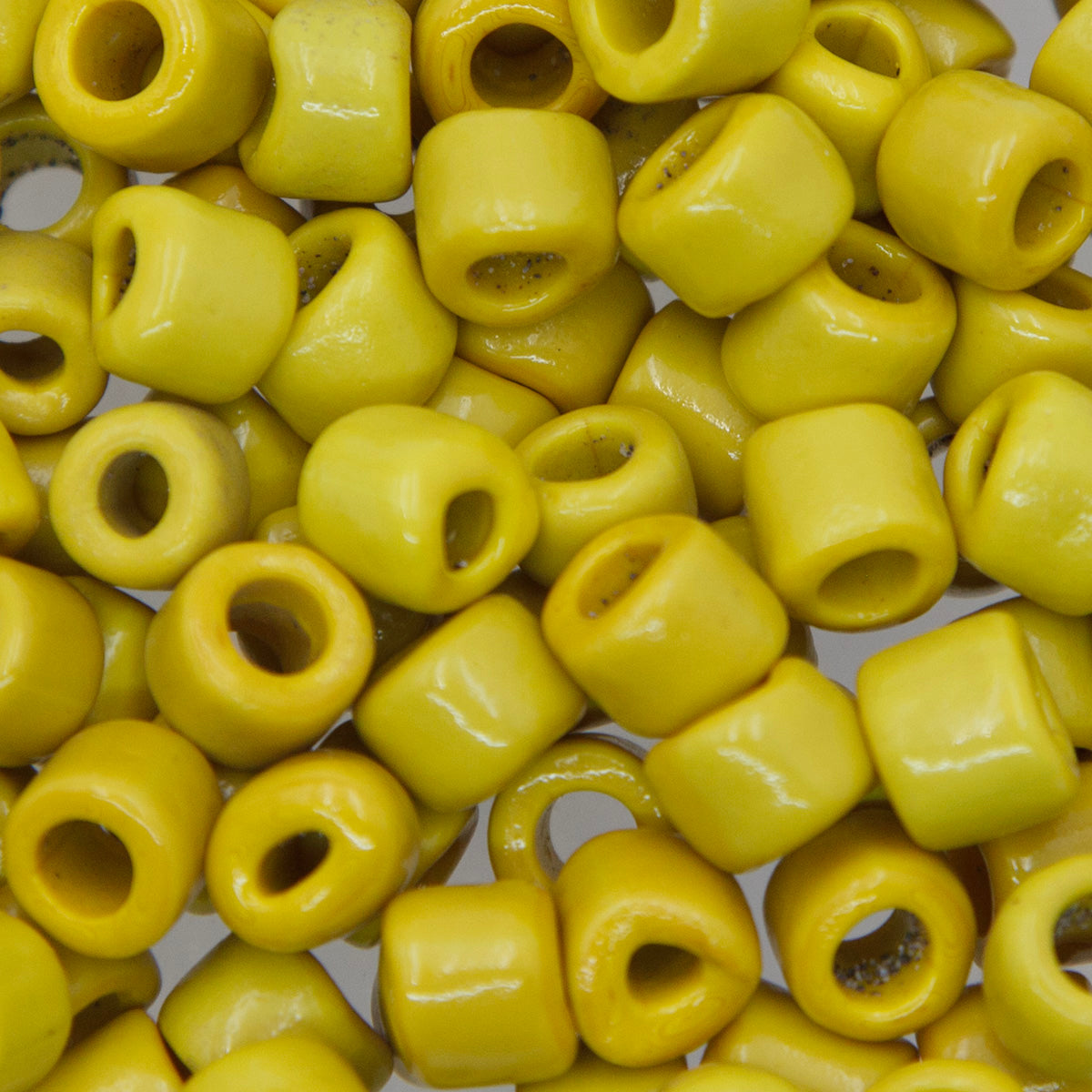 79SV122-2: Vintage Venetian Large Crow Yellow #2 9mm 250 Grams