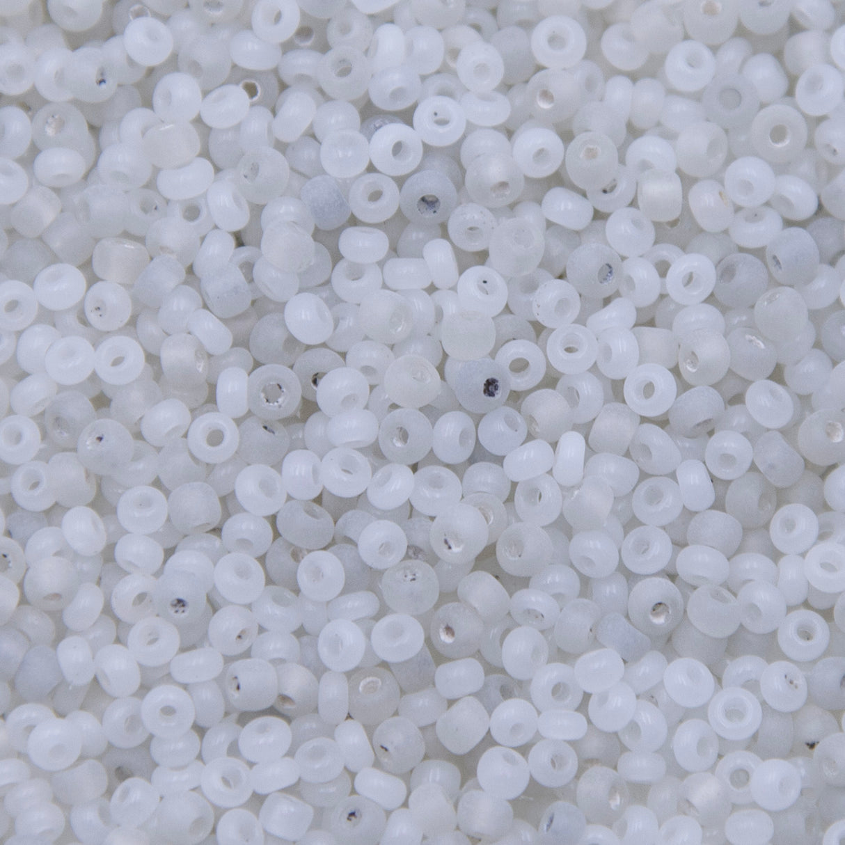 8SV100-7: Vintage Venetian Opaque White Grey Matte 8/0 250 Grams