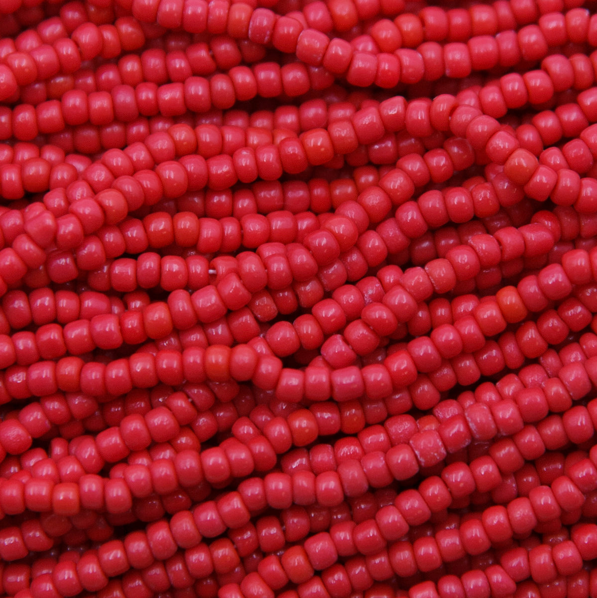 9SV100-45: Vintage Venetian Seed Bead Op Fire Engine Red 9/0