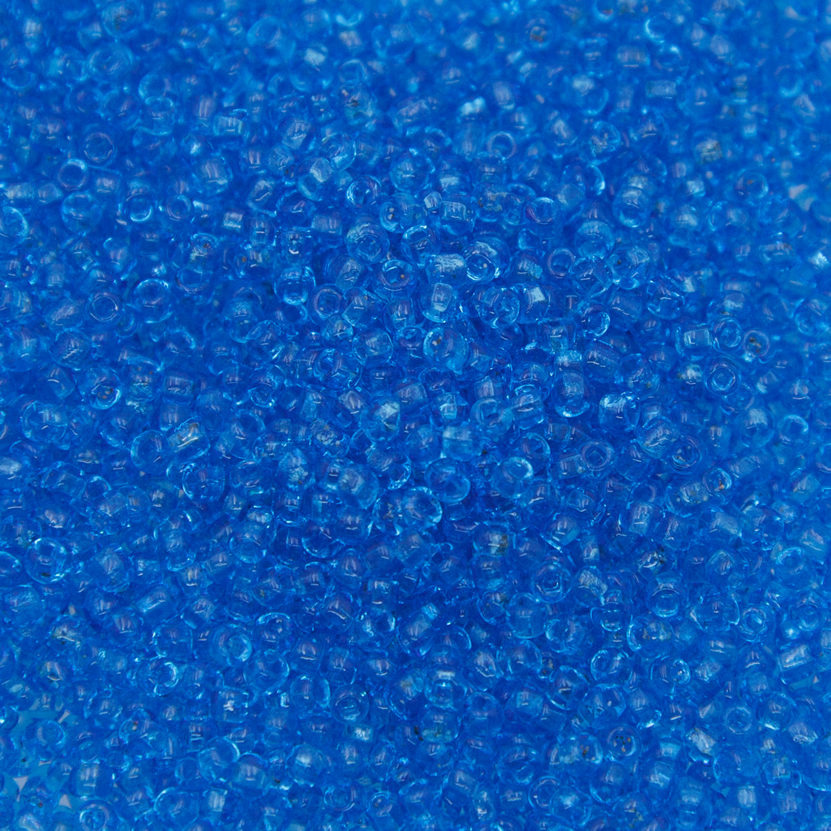 9SV264-2QR: Vin VEN TRNS Cerulean #2 SQ-HOLE 9/0 50GM