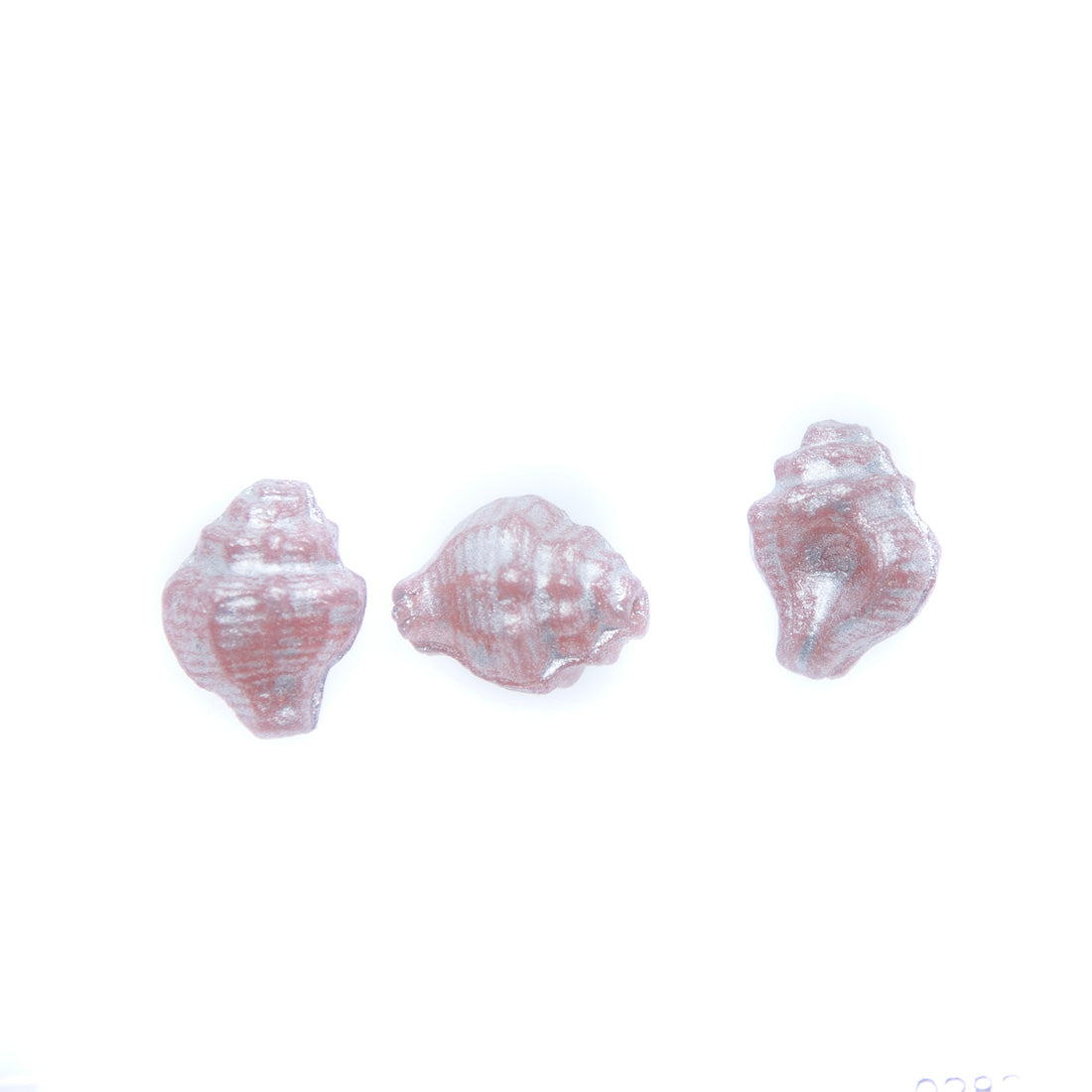 SH013: Czech Shell Bead 15x12mm