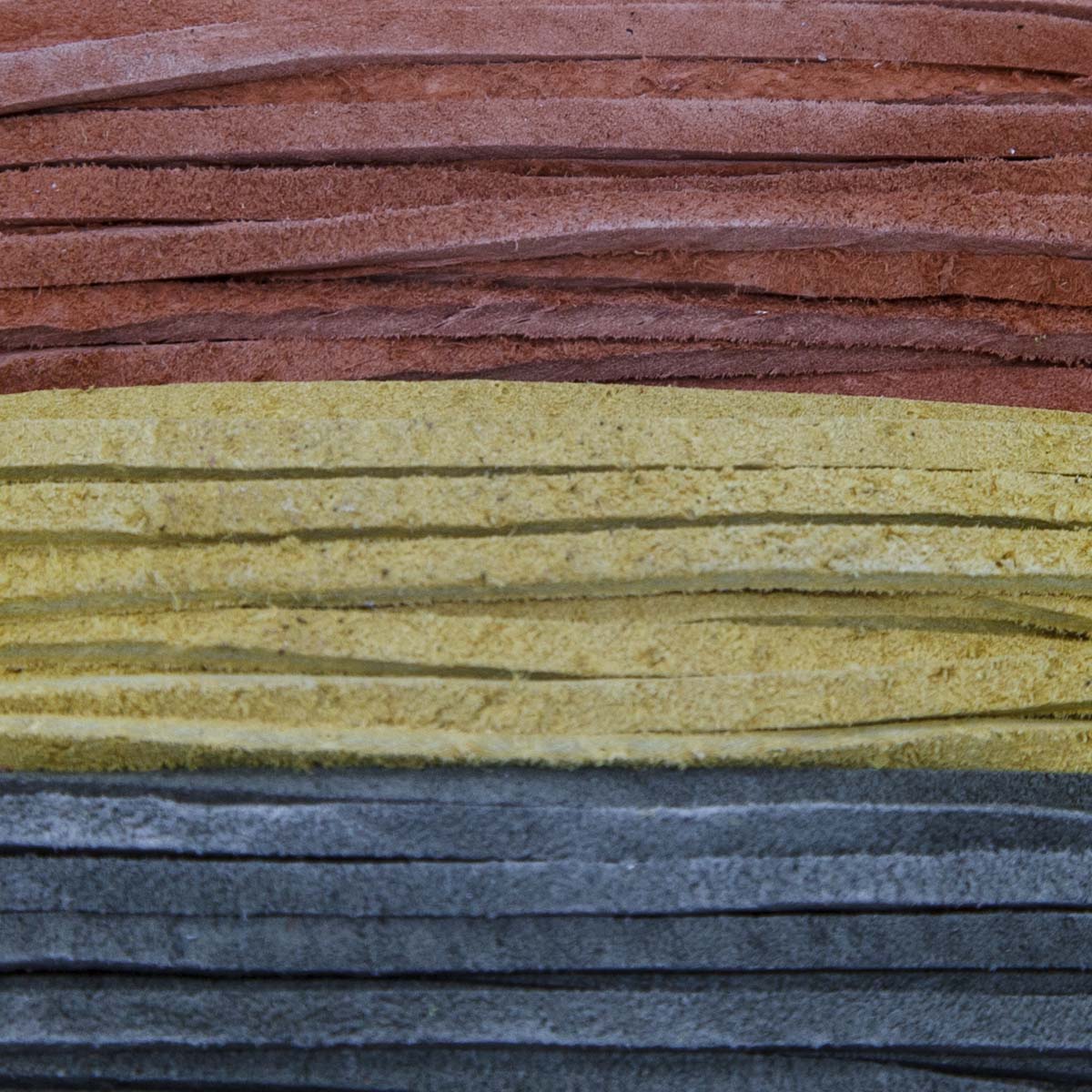 SPS08-2995: Suede Cord Combo 2.5mm Olive/Rust/Gold 8ft each