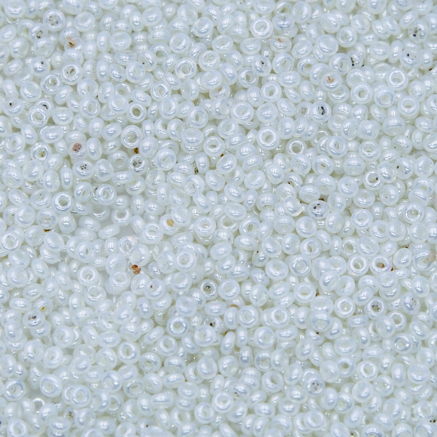 SV100-107: Vin Ven SB Pearl Luster Opaline 11/0 - 250GM