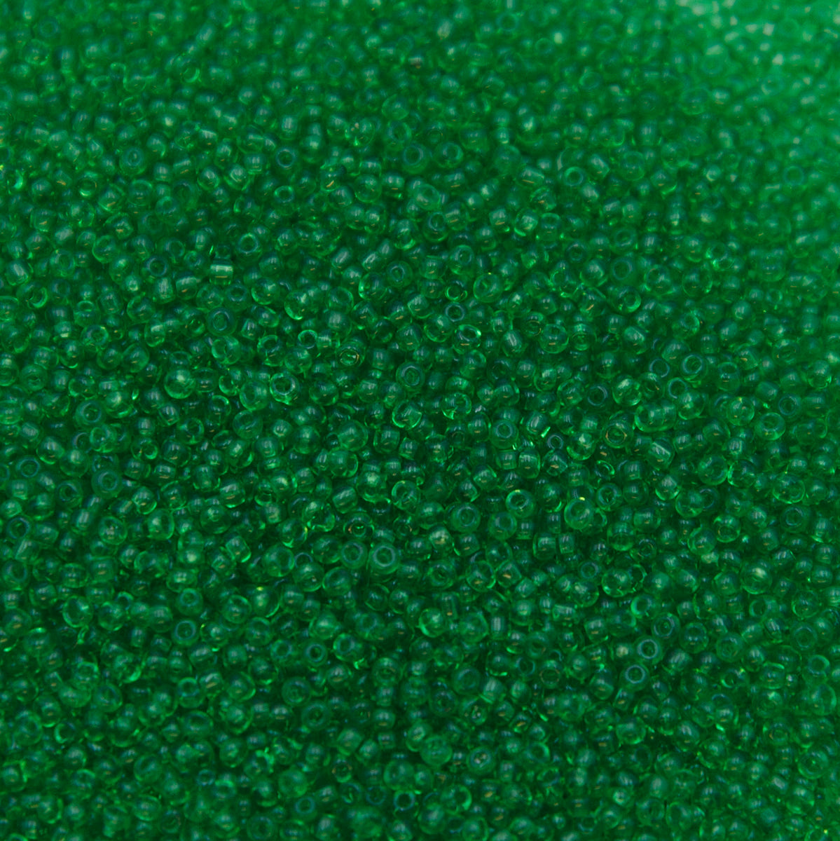 SV100-87: Vintage Venetian Seed Bead Trans Green 13/0 AVG - 250 Grams