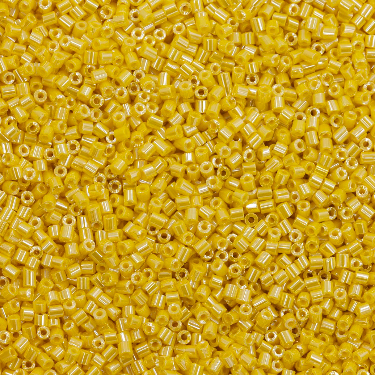 05BB326-L: Czech Bugle Yellow Luster #0.5 - 50GM