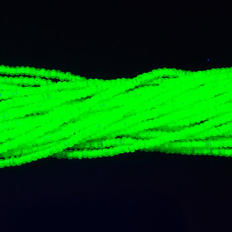 10SB684-NT: CZ Seed Bead Neon Green On Crystal 10/0 5HK