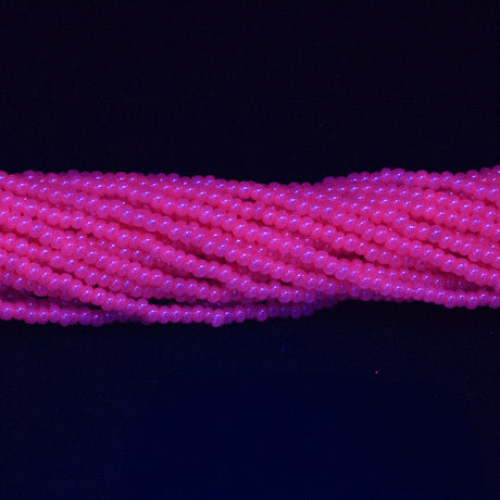 10SB692-DY: CZ Seed Bead Dyed Pink On Alabaster 10/0 5HK