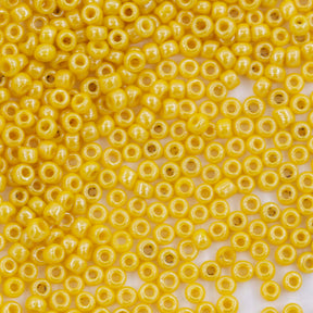 Antique Venetian 10/0 Seed Bead Opaque Luster Dandelion #1 - 10 Grams