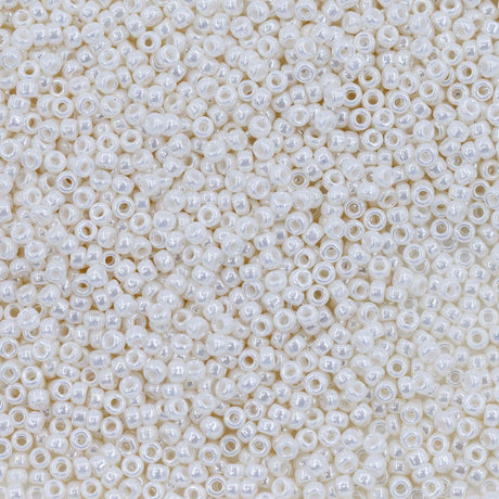 11SM616R: 11-0592R Miyuki Seed Bead 11/0 Antique Ivory Pearl Ceylon - 25GM