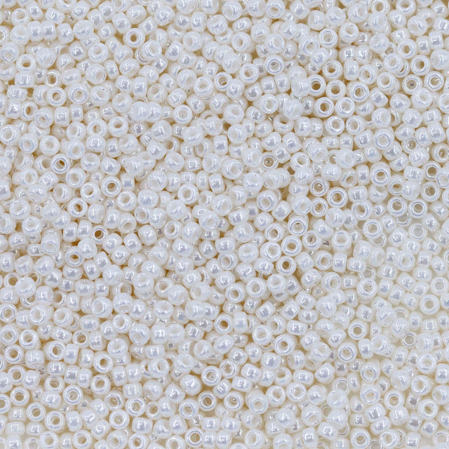 11SM616R: 11-0592R Miyuki Seed Bead 11/0 Antique Ivory Pearl Ceylon - 25GM