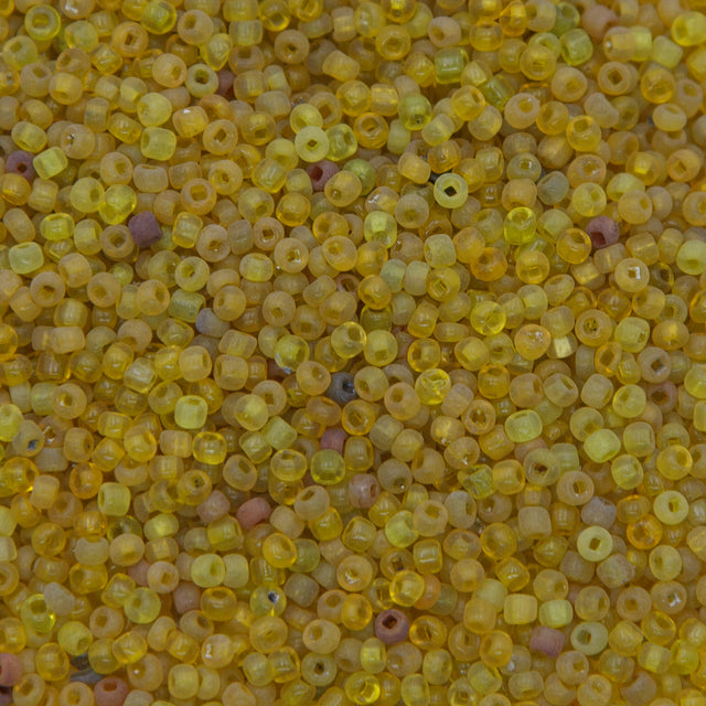 11SV100-51: Vintage Venetian Tr Dusty Yellow 11/0