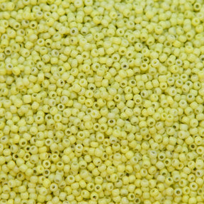 12SV122-7R: Vin Venetian Seed Bead Opaque Yellow #7 12/0-50GMs