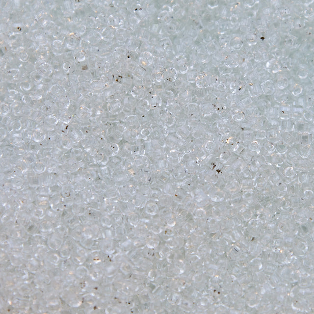 12SV212-SQ: VIN Venitian Crystal SQ Hole 12/0 - 500 Grams