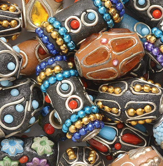 VE525-LQ: Bead Mix Lacquered Metal