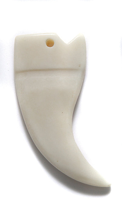 BN375-58: Bone Claw Shape White 22x46mm 3 Pieces