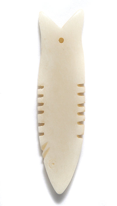 BN375-38: Bone Pendant Fish 14x55mm Average 4 Pieces