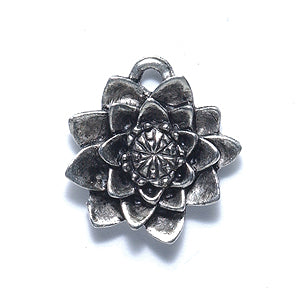 PW6161-S: Charm Water Lily FL Silver 17mm-1PC