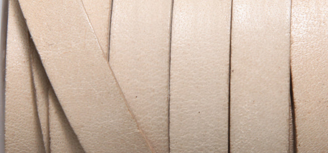 10LL151-5: Flat Leather 10mm Natural 5MTR