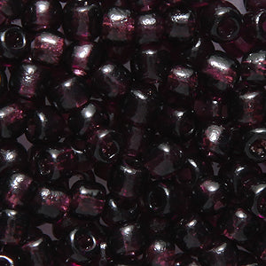 5SV298-Q: VIN VEN TRNS Dark Plum #2 SQ Hole 5/0 500GM