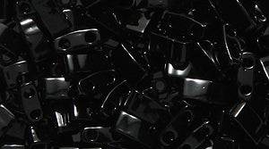 53SD109: Miyuki 1/2 Tila Square 2-H Black 2.3x5mm 10GM