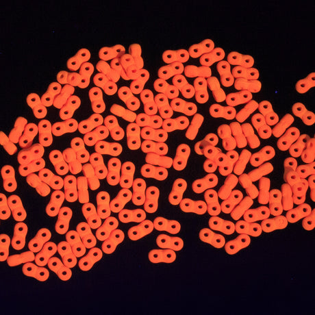25TQ643-NS: Czech Infinity Red Silk Matte Prl 2x5mm - 1200 Pieces