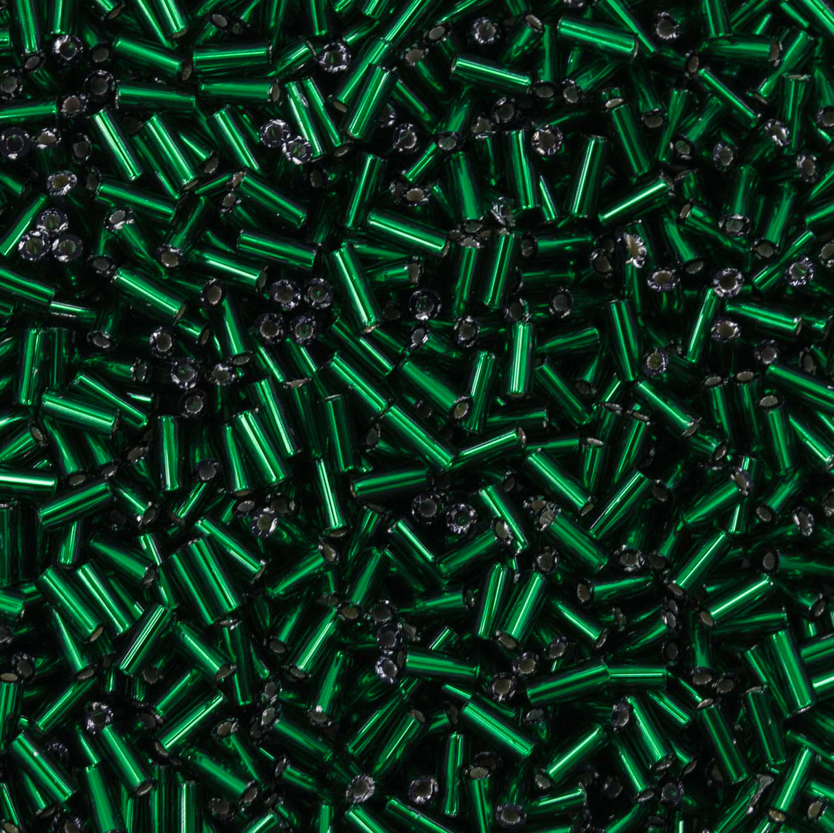 2BB484-RHL: Czech Bugle Silverlined Green #2 - 50GM