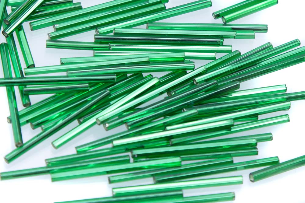 30SV6484R: Vin Venetian Bugle SilverLined GRN 15-30mm Mix AVG - 50GM
