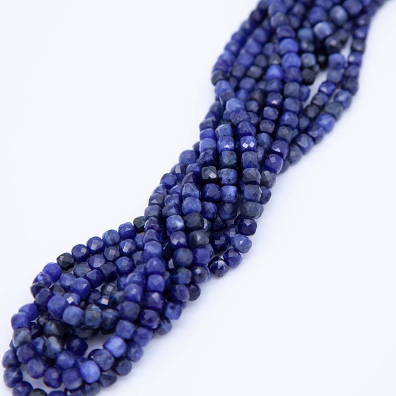 53ST424-WF: Sodalite FC Cube 4.5-5mm