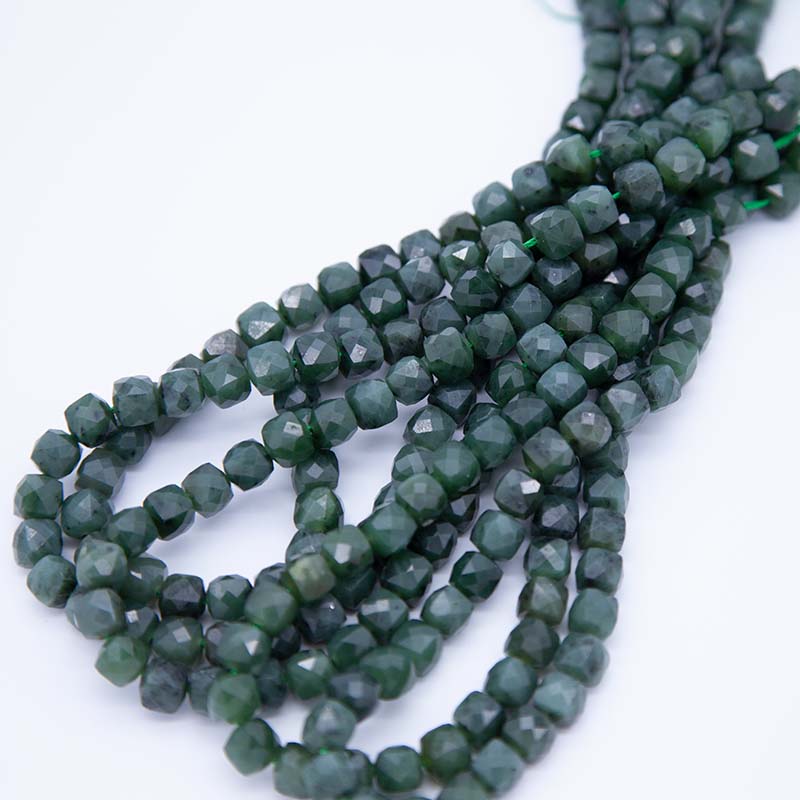 55ST406-CWF: Serpentine Jade FC Cube 8mm