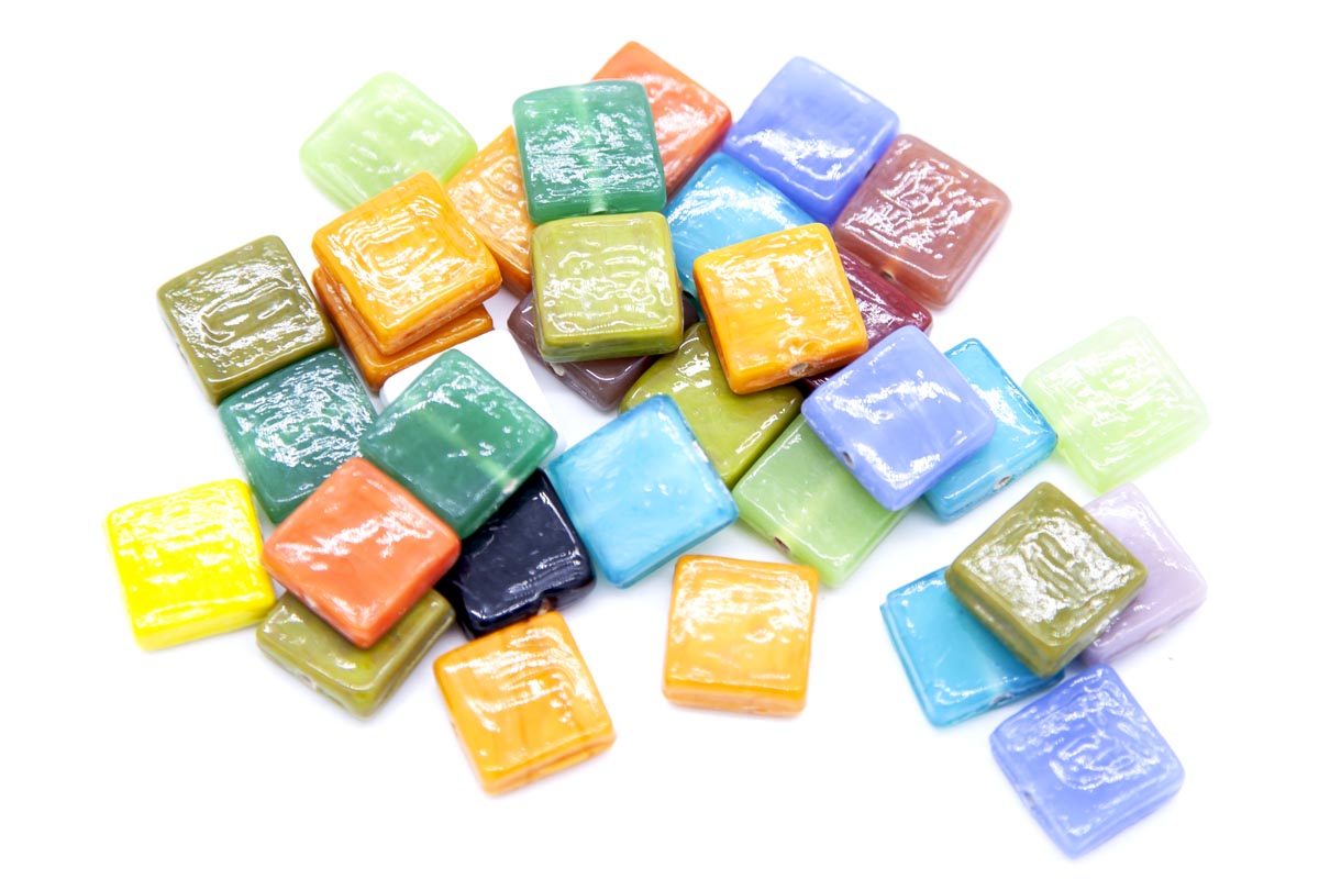 VE525-SQ2: India All Mixed Up Opal Flat Square 15mm 100GM
