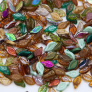 51LF525: Czech Bay Leaf Mix 6x12mm 200pcs