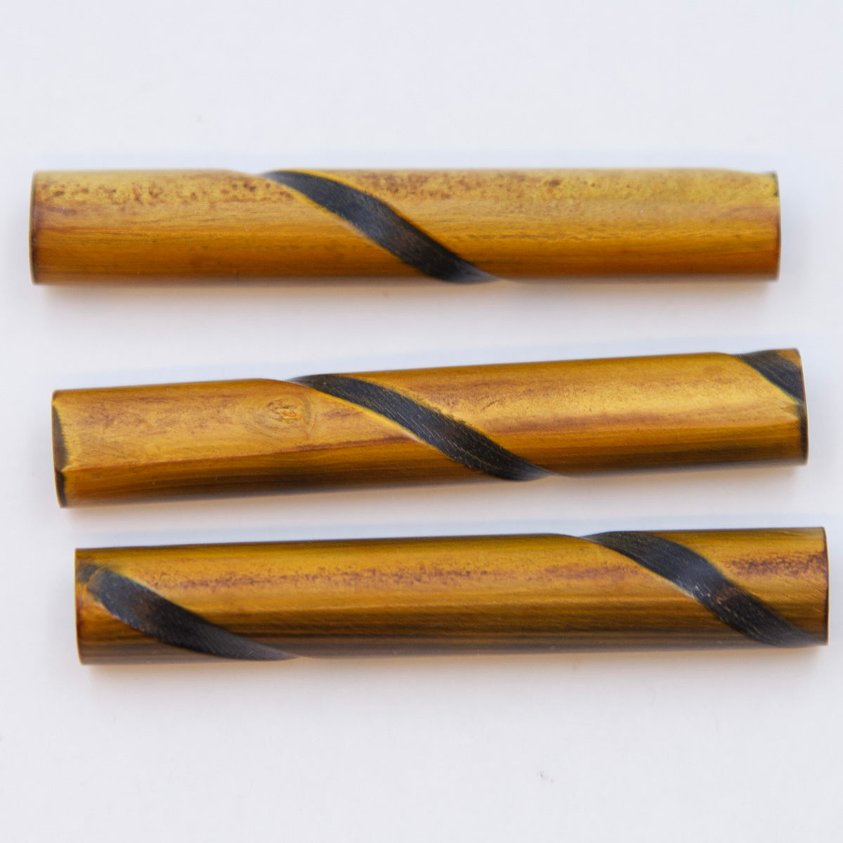 48HR153-TC: Horn Tube Burnt With Carving 2 Inch 20 Pieces