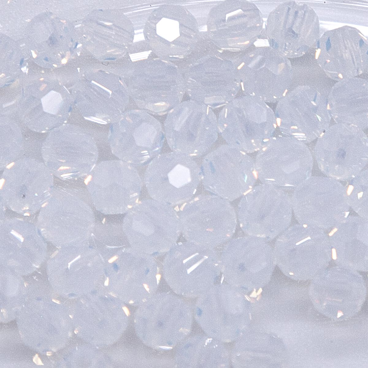 4CC210: Preciosa Crystal Round White Opal 4mm-72PC