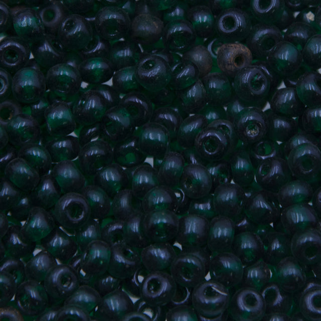 4SV100-18: Vintage Venetian Seed Bead Tr Very Dark Green 4/0