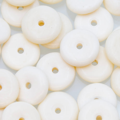 56BN114: Bone Disc White 17mm 40 Pieces